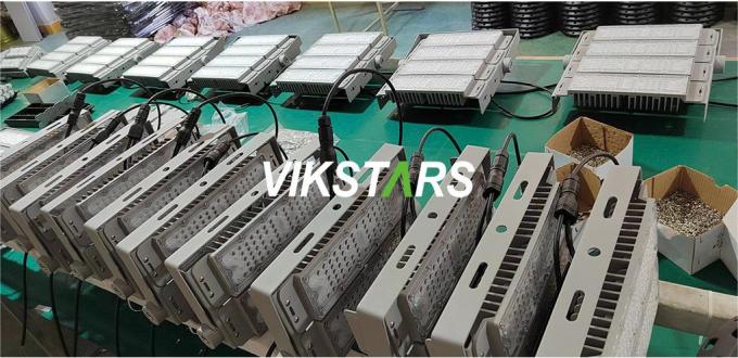 50W 100W 150W 200W 250W 300W モジュール ハイマスト 洪水照明 屋外サッカー場照明 19