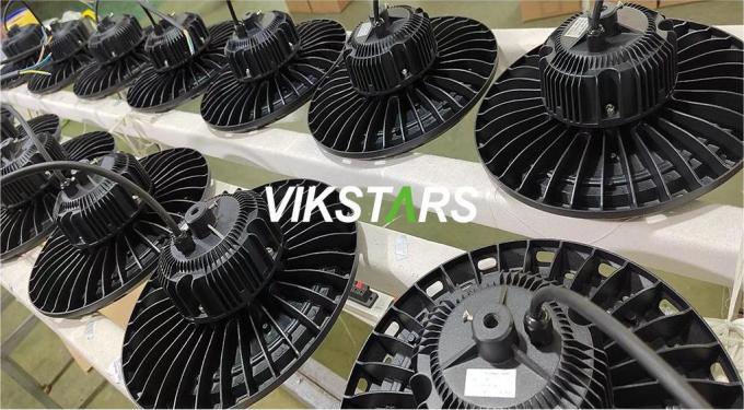 高品質 100W 150W 200W 高湾照明 プロジェクト 工業照明倉庫のためのクラシックデザイン 24