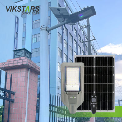 購入 最新のプライベートモールド 300w 500w 600w 1000w 1600w 太陽光路灯 高さ10m IP66防水 オンライン製造